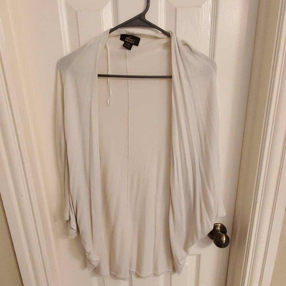Cream maternity kimono